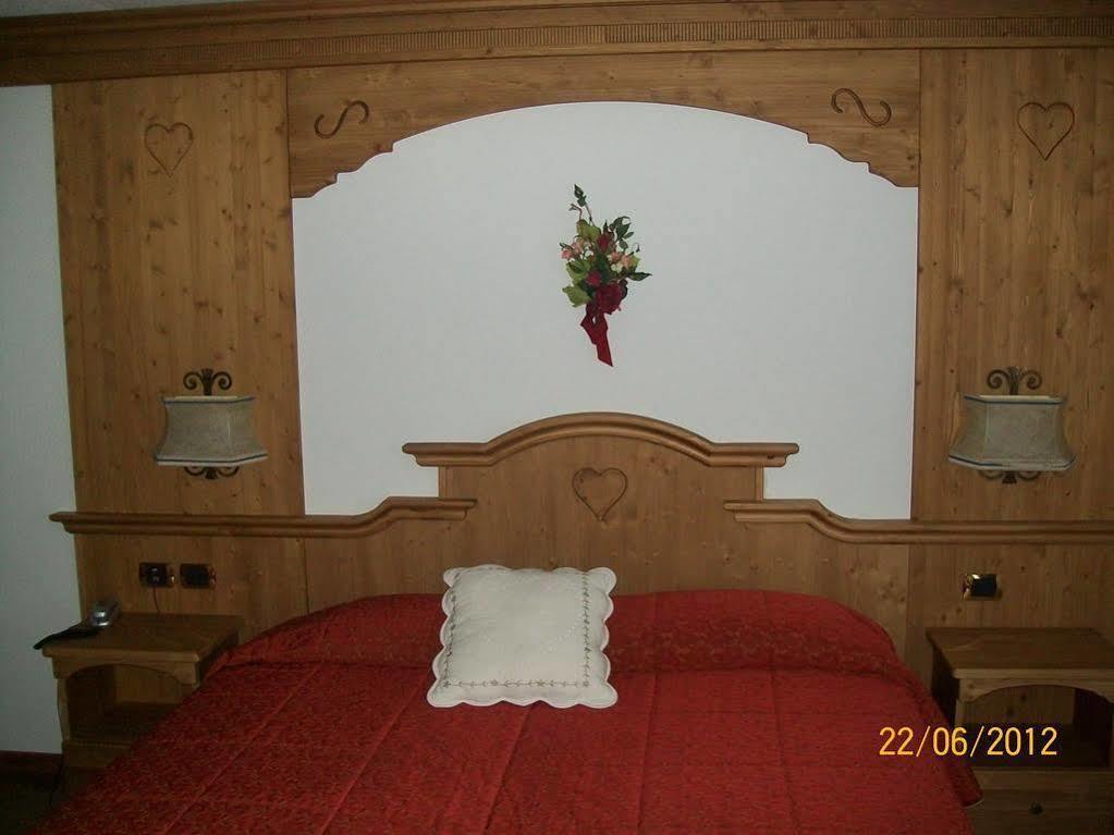 Hotel San Martino Sankt Martin am Sismunthbach Exterior foto